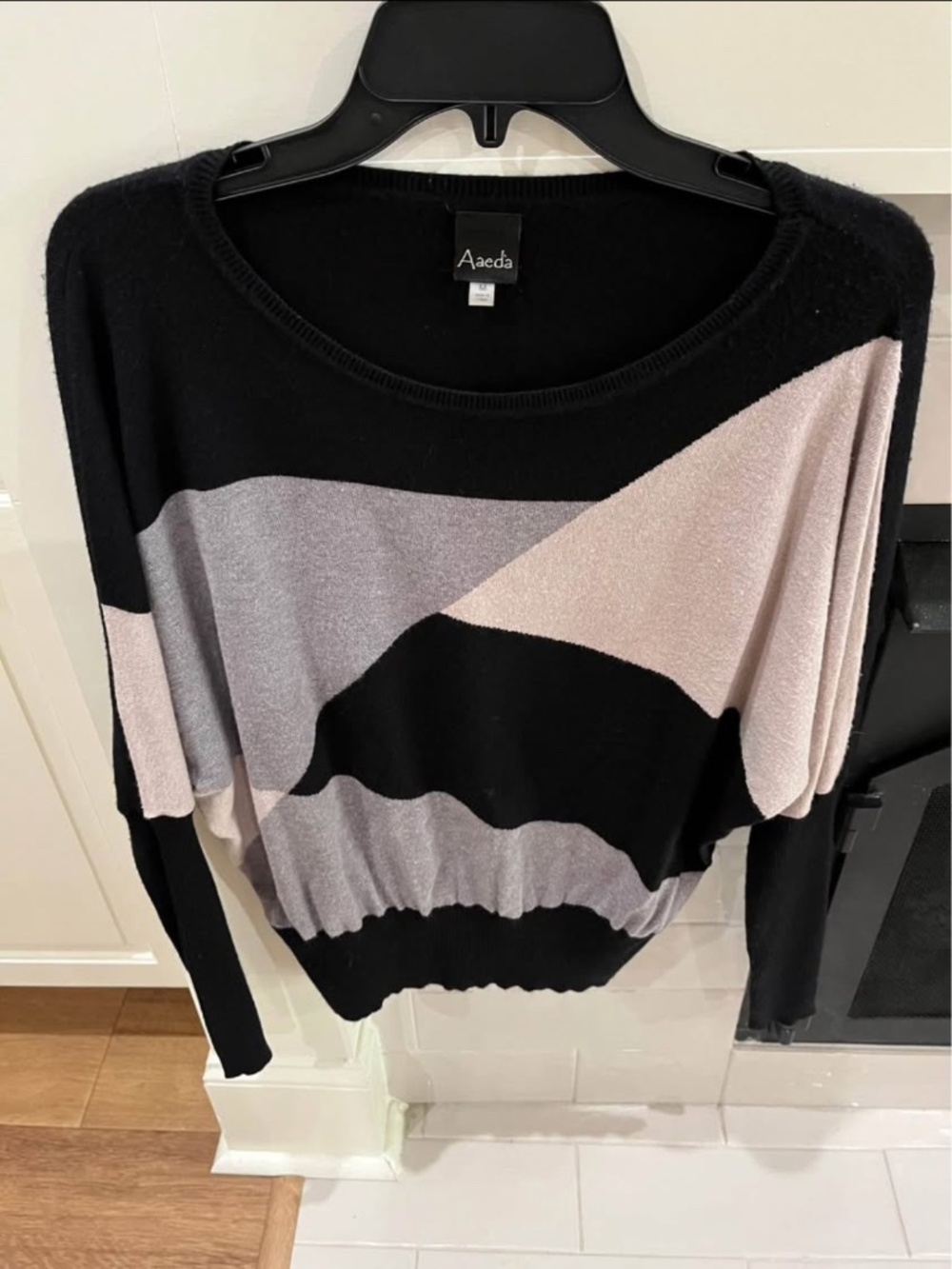 Aaeda black, tan, and gray color block sweater size m